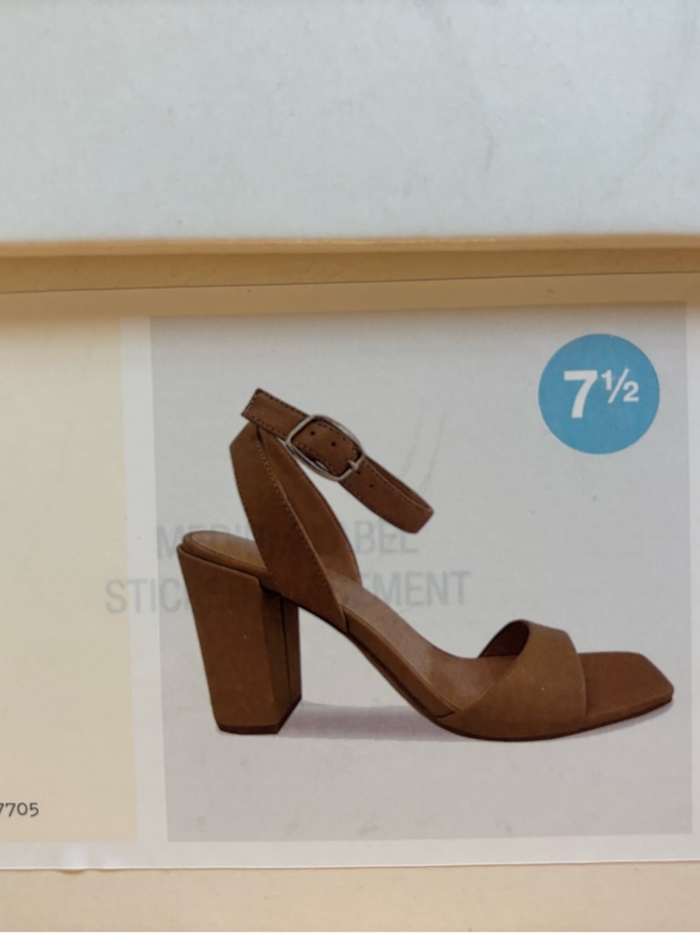 Women’s Tan Nude Ankle-Strap Block Heel Sandals 7.5